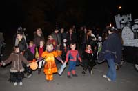 halloween-parade-beez-2009-35